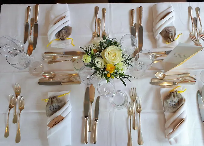 Hotel Aiguille Du Midi - & Restaurant 3*