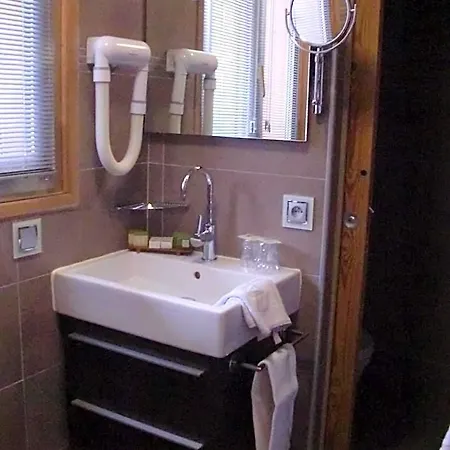 Aiguille Du Midi - & Restaurant Hotel 3*