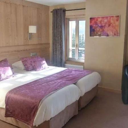 Hotel Aiguille Du Midi - & Restaurant 3*