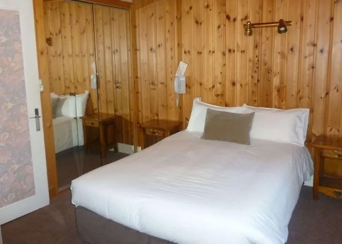 Hotel Aiguille Du Midi - & Restaurant