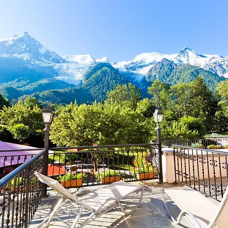 Szálloda Aiguille Du Midi - & Restaurant 3*